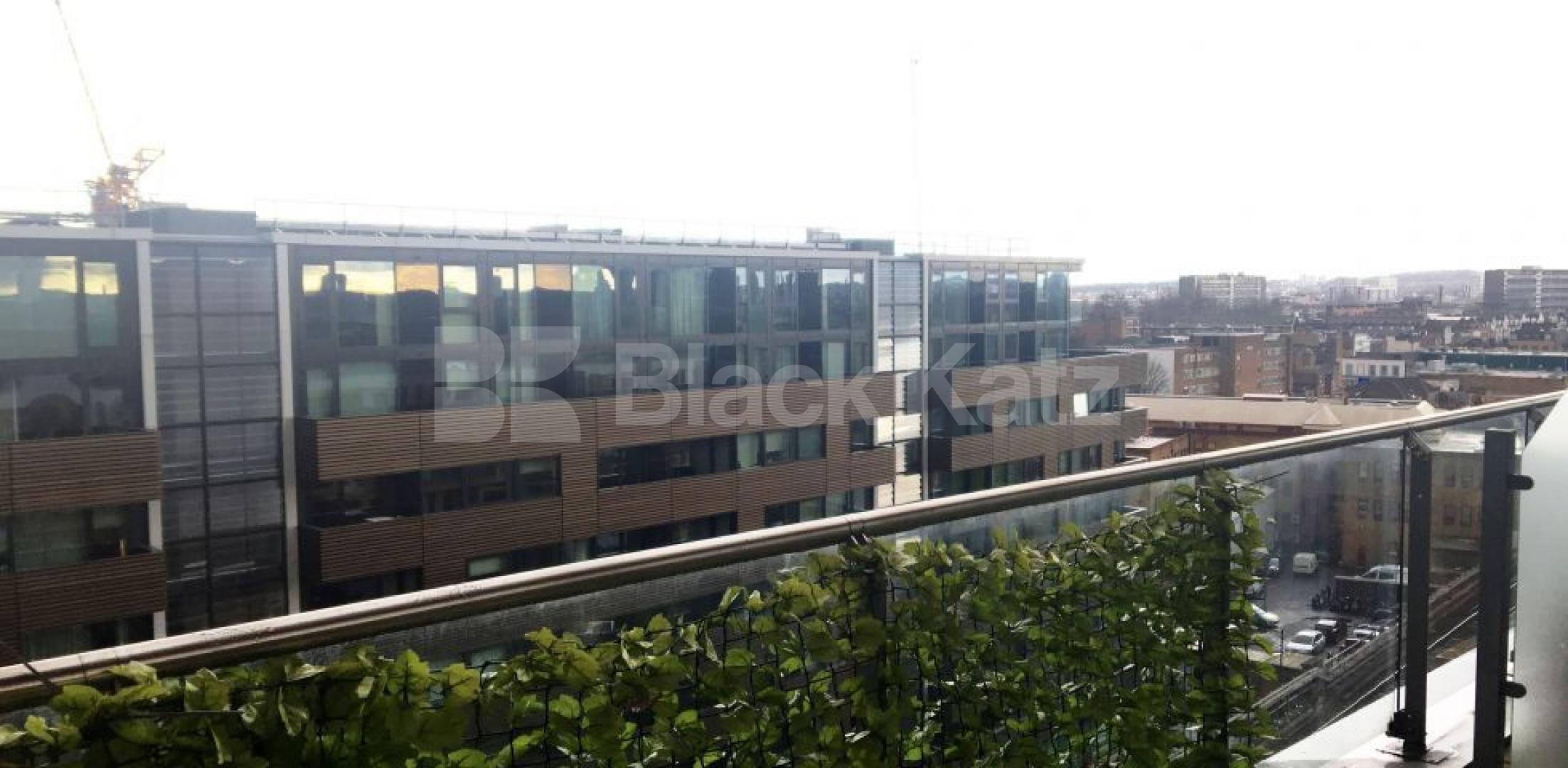 			UNDER OFFER, Studio Apartment, 1 bath, 1 reception Penthouse			 'O' Central Crampton Street, Elephant and Castle